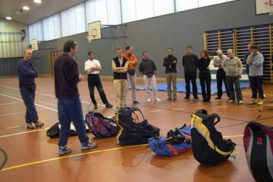 2003lancioemergenzainpalestra4780jpg 3574127394